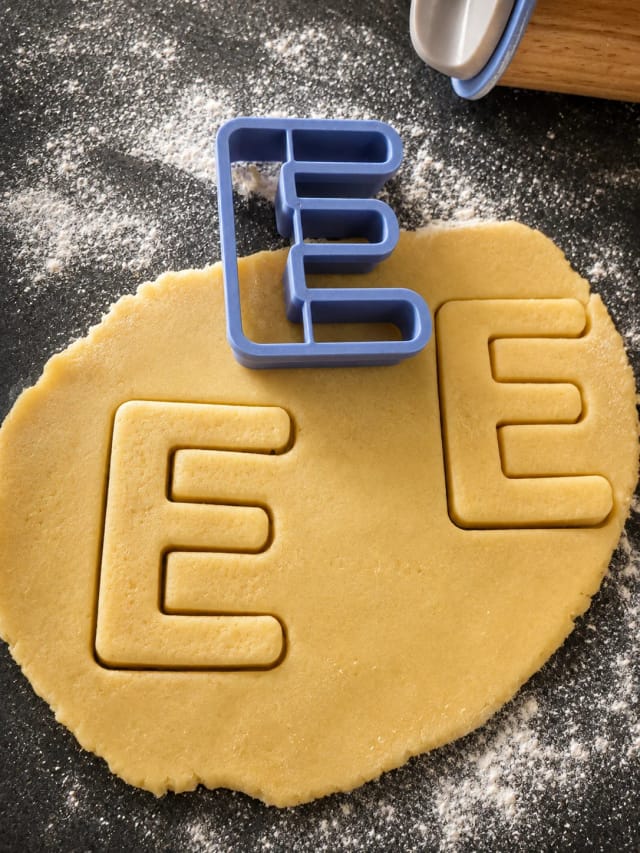 Emporte-pièce personnalisé prénom — lettre kawaii, biscuits